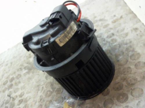 Used Heater blower motor PEUGEOT 208 I (CA_, CC_) 1.6 HDi / BlueHDi 75 (75 hp) 13704033