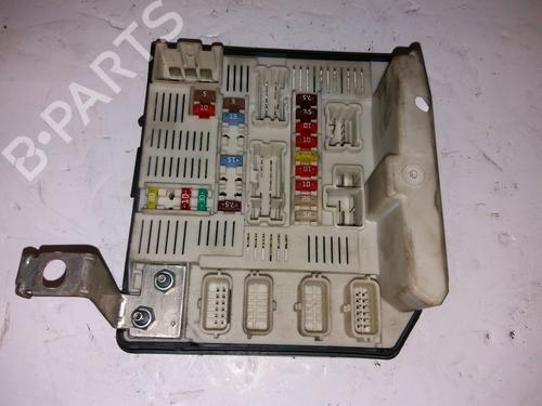 Used Fuse box Fuse box RENAULT SCÉNIC II (JM0/1_) 1.5 dCi (JM1E, JM16) (106 hp) 11566281 11566281