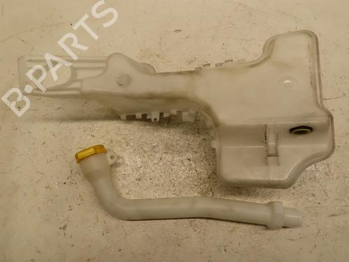 Used Windscreen washer tank RENAULT CAPTUR II (HF_) TCe 140 (HFN0) (140 hp) 29016359