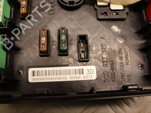 fuse-box-audi-q3-8ub-8ug-2011-2012-2013-2014-2015-2016-2017-2018-2019-2020-37226349 main image