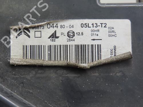 Højre forlygte CITROËN C4 II (NC_) 1.6 HDi 115 (114 hp) 30093078