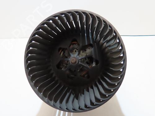 Gebläsemotor für BMW 1 (E87) 118 d (122 hp) 32075705