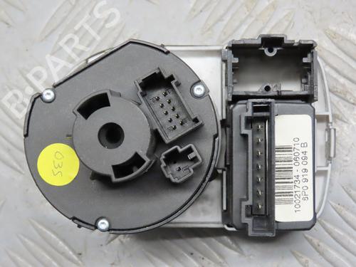 Used Headlight switch AUDI A1 (8X1, 8XK) 1.2 TFSI (86 hp) 24832442