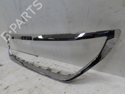 Grille PEUGEOT 2008 I (CU_) 1.5 BlueHDI 100 | BP30365893C40