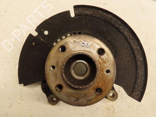 Used Right front steering knuckle RENAULT CLIO V (B7_) 1.5 Blue dCi 85 (B7AG) (86 hp) 29136657