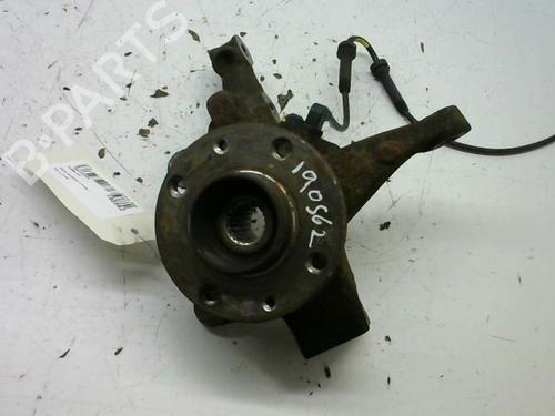 Used Left front steering knuckle DACIA SANDERO II 1.2 (75 hp) 13404091