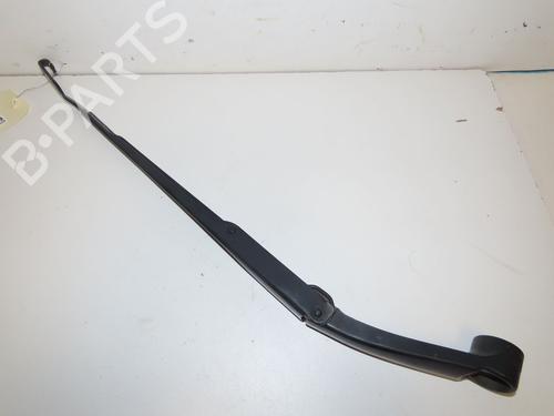 Used Front windshield wiper arm Front windshield wiper arm KIA PRO CEE'D (JD) 1.6 GDI (135 hp) 33248278 33248278