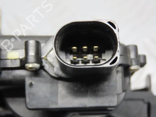 Used Rear right lock VW GOLF IV (1J1) 1.9 SDI (68 hp) 10385765