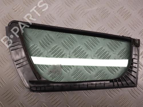 rear-right-quarter-glass-nissan-leaf-ze1-2017-33997675 main image