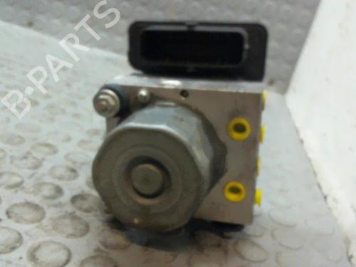 Used ABS pump RENAULT TWINGO III (BCM_, BCA_) 0.9 TCe 90 (BCM9, BCM2) (90 hp) 9384119