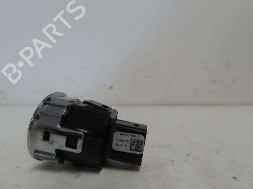 Used Switch Switch PEUGEOT 308 II (LB_, LP_, LW_, LH_, L3_) 1.6 BlueHDi 120 (120 hp) 33562287 33562287