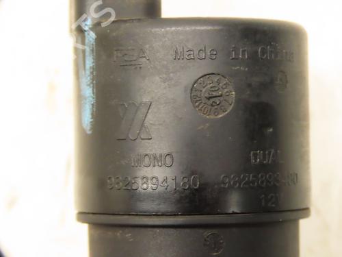 Used Washer pump PEUGEOT 208 II (UB_, UP_, UW_, UJ_) 1.5 BlueHDI 100 (102 hp) 30164587