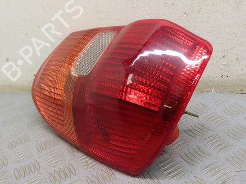 Used Right taillight Right taillight TOYOTA RAV 4 II (_A2_) 2.0 D 4WD (CLA20_, CLA21_, CLA20R, CLA21R) (116 hp) 9375010 9375010
