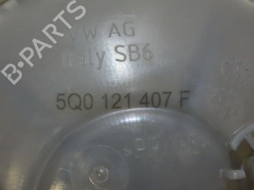 expansion-tank-vw-golf-vii-5g1-bq1-be1-be2-2012-2013-2014-2015-2016-2017-2018-2019-2020-2021-29986657 main image