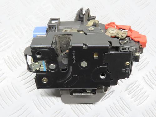 Serrure avant droite AUDI A3 (8P1) 2.0 TDI 16V (140 hp) 31283753