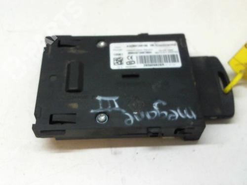 Used Card reader Card reader RENAULT MEGANE III Hatchback (BZ0/1_, B3_) 1.6 16V Hi-Flex (BZ03) (110 hp) 9384675 9384675