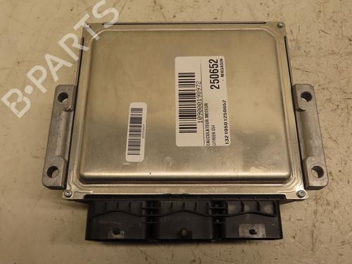 Engine control unit (ECU) CITROËN C4 Picasso II 2.0 BlueHDi 135 | BP30365852M57
