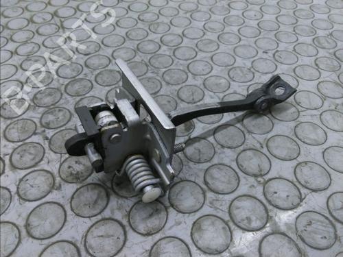 Used Hinge/Door check strap PEUGEOT 5008 (0U_, 0E_) 1.6 HDi (110 hp) 17781490