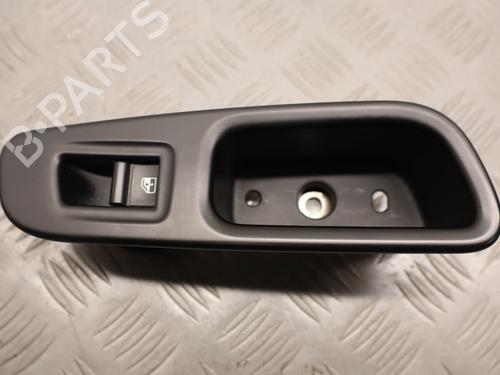 Raamschakelaar rechts achter Raamschakelaar rechts achter JEEP RENEGADE SUV (BU, B1, BV) 2.0 CRD 4x4 (120 hp) 33947134 33947134