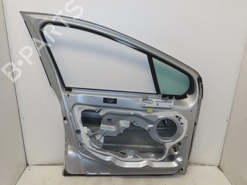 Used Left front door Left front door 33679798 33679798