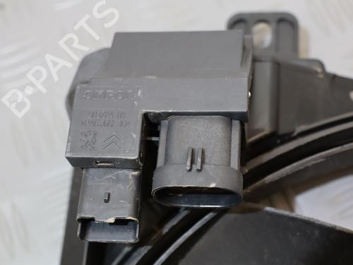 Used Radiator fan Radiator fan CITROËN C3 III (SX) 1.2 PureTech 82 (83 hp) 34498452 34498452
