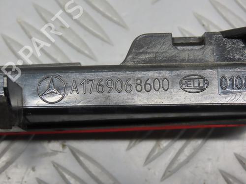 Used Third brake light MERCEDES-BENZ A-CLASS (W176) A 180 (176.042) (122 hp) 31030694