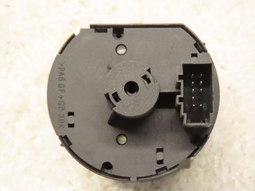 headlight-switch-vw-golf-vii-5g1-bq1-be1-be2-2012-2013-2014-2015-2016-2017-2018-2019-2020-2021-29468856 main image