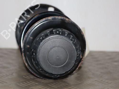 right-front-shock-absorber-toyota-yaris-_p21_-_pa1_-_ph1_-2020-38527009 main image