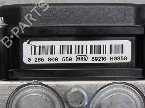 Used ABS pump RENAULT CLIO III (BR0/1, CR0/1) 1.2 16V (BR02, BR0J, BR11, CR02, CR0J, CR11) (75 hp) 20653090