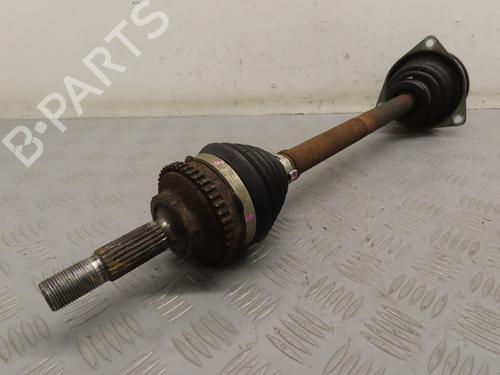Left front driveshaft RENAULT CLIO II (BB_, CB_) 1.2 16V (BB05, BB0W, BB11, BB27, BB2T, BB2U, BB2V, CB05,... | BP17777351M38 