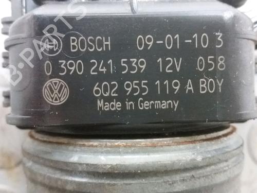 Used Front wiper motor SEAT IBIZA III (6L1) 1.2 12V (70 hp) 9386997