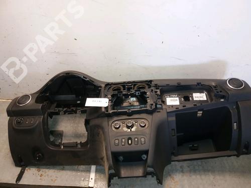 Dashboard DACIA SANDERO II 1.5 dCi (90 hp) 9378493