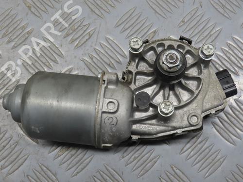 Used Front wiper motor TOYOTA YARIS (_P13_) 1.4 D (NLP130_, NLP130) (90 hp) 19639462