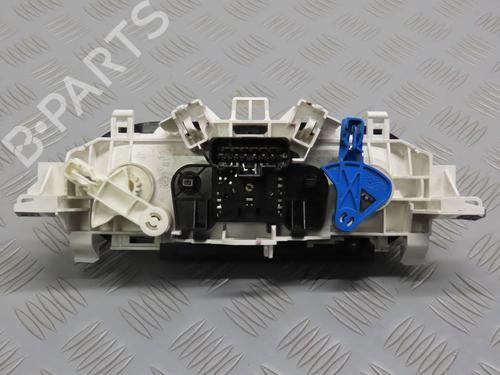 Used Climate control RENAULT TWINGO II (CN0_) 1.2 16V (CN04, CN0B) (75 hp) 19653298