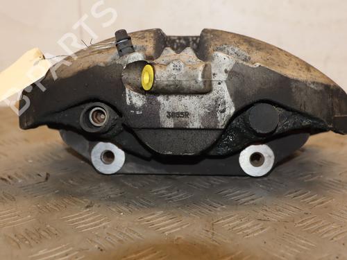 Høyre bremsekaliper foran Høyre bremsekaliper foran BMW 5 (F10) 530 d xDrive (258 hp) 37252728 37252728