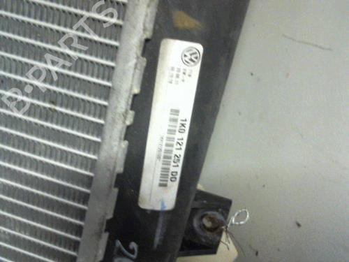 Used Water radiator VW GOLF VI (5K1) 1.6 TDI (105 hp) 9382304