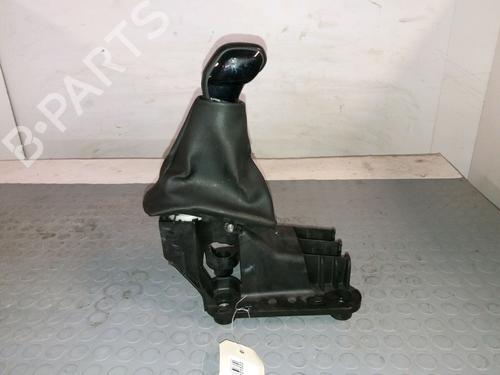 Used Gear lever Gear lever PEUGEOT 208 I (CA_, CC_) 1.6 HDi (92 hp) 11241593 11241593