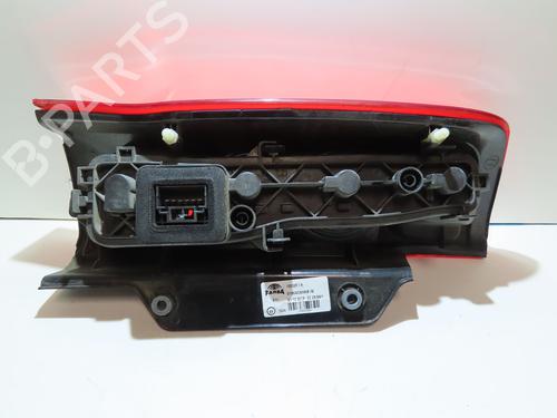Feu arrière droit CITROËN NEMO MPV 1.3 HDi 75 (75 hp) 32099907