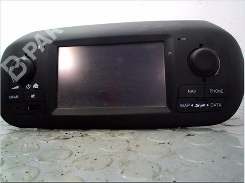 Used Radio Radio DACIA SANDERO II TCe 90 (B8M1, B8MA, B8AC) (90 hp) 10310275 10310275