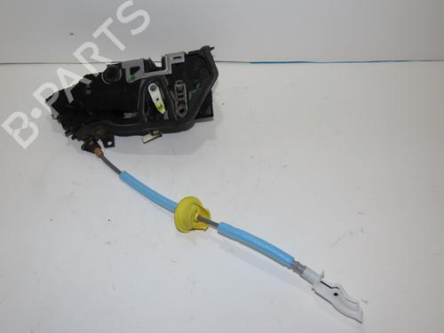 Venstre bagtil lås BMW 1 (F40) 118 d (150 hp) 32099901