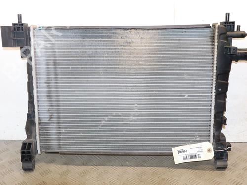 Used Water radiator Water radiator 37675542 37675542