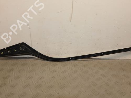 Used Rear left wheel arch trim Rear left wheel arch trim 36789856 36789856