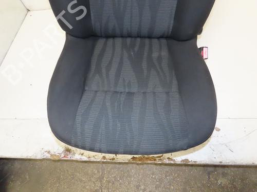Used Right front seat DACIA DUSTER (HS_) 1.5 dCi (HSMC) (107 hp) 30404375