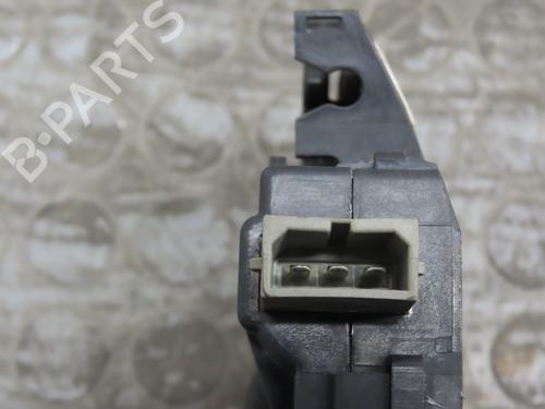 Used Tailgate lock AUDI A4 B7 (8EC) 2.0 TDI 16V (140 hp) 17782037