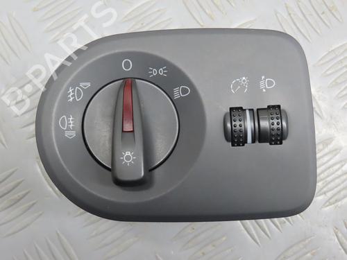 Headlight switch SEAT IBIZA IV (6J5, 6P1) 1.9 TDI | BP26442378I24 