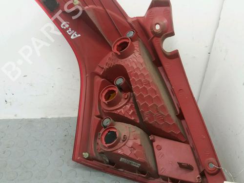 Used Right taillight SUZUKI SWIFT III (MZ, EZ) 1.3 DDiS (RS413D) (75 hp) 9388006