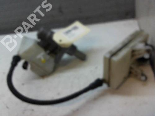 Used Brake master cylinder PEUGEOT 5008 (0U_, 0E_) 1.6 HDi (114 hp) 9385014