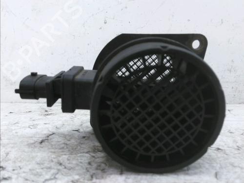Used Mass air flow sensor FIAT GRANDE PUNTO (199_) 1.3 D Multijet (75 hp) 9379099
