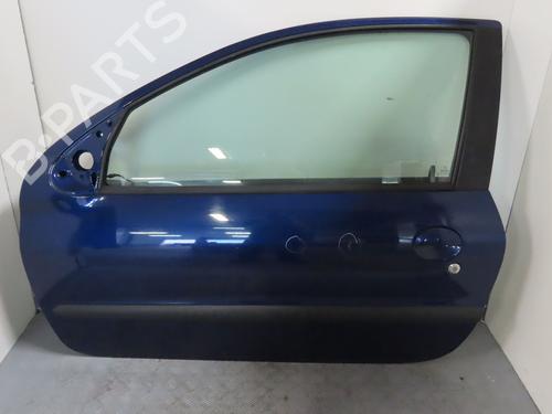 Used Left front door PEUGEOT 206 Hatchback (2A/C) 1.4 i (75 hp) 19490471