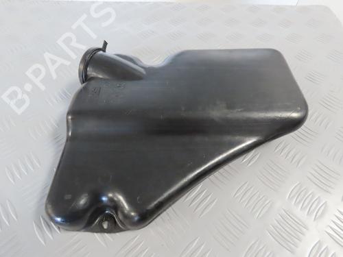 Used Windscreen washer tank PEUGEOT 205 II (20A/C) 1.7 Diesel (60 hp) 18452243